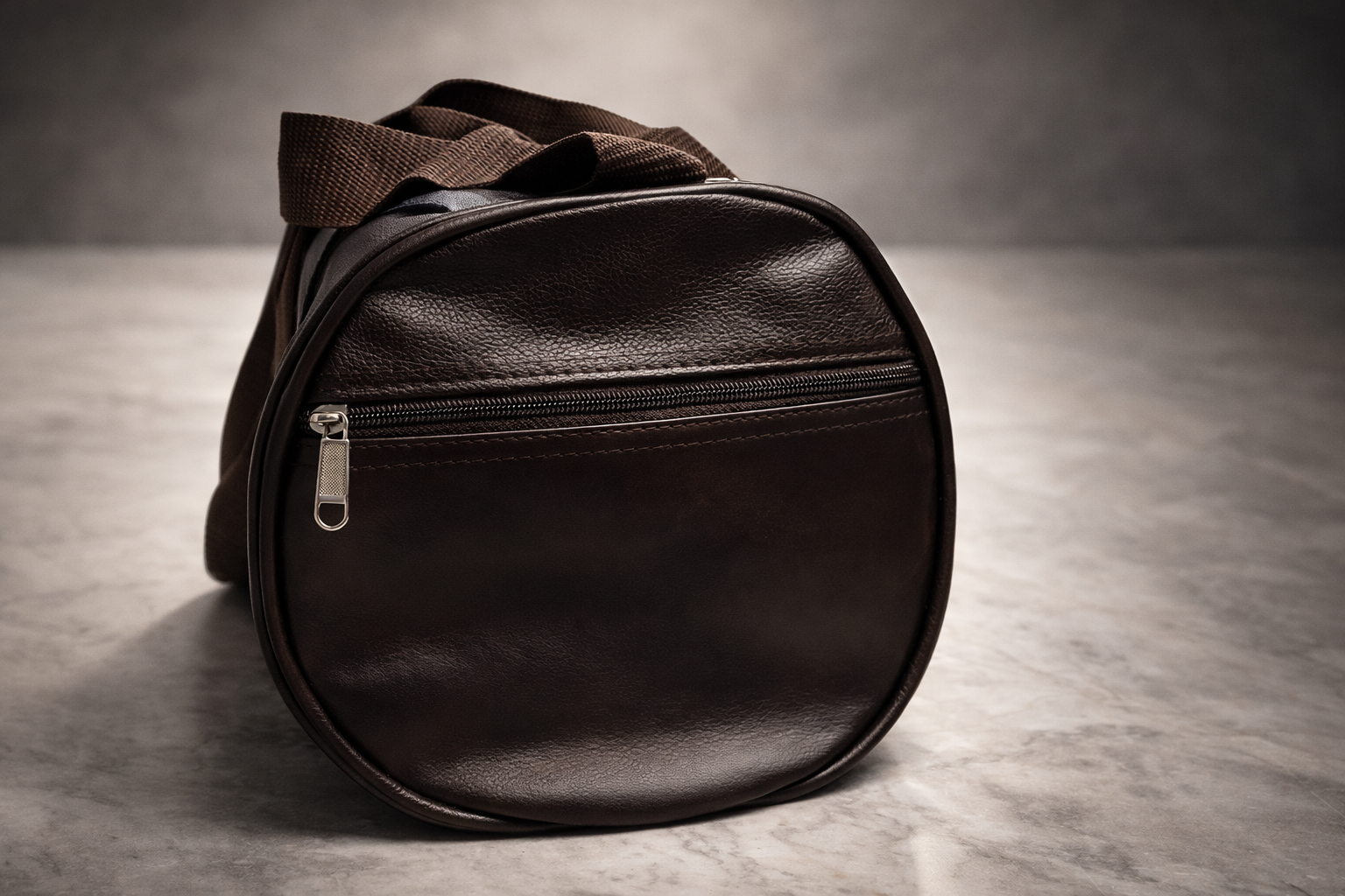 Uniqueonn LuxeCarry Premium Deep Brown Leather-Finish 20-Liter Duffle Bag For Travel, Gym & Daily Essentials